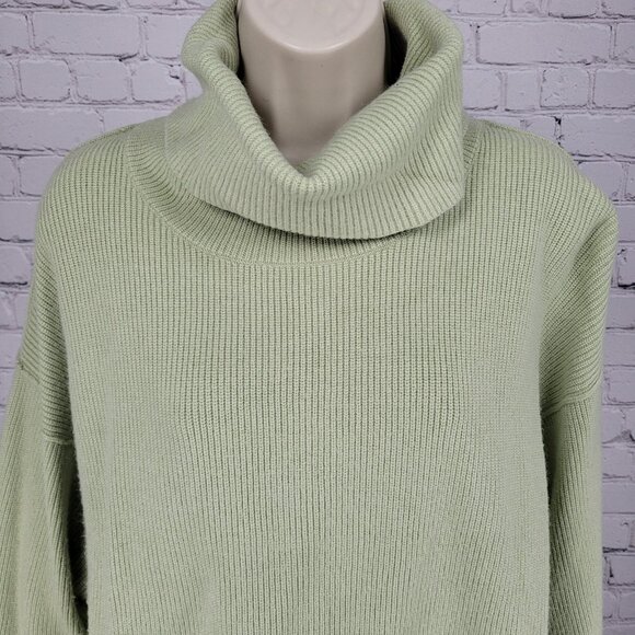 Free People Green Knit Oversized Pullover Turtleneck Sweater Size Medium M - Picture 5 of 11